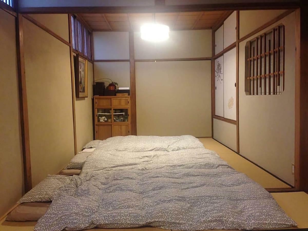 Bar併設の仕掛け満載忍者ハウス!Wi-Fi!天王寺電車で15分!帝塚山四丁目駅3メートル! Hotel Осака Екстериор снимка